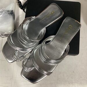 Olivia Miller Womens Metallic Slide Sandals NWOB Size 7.5